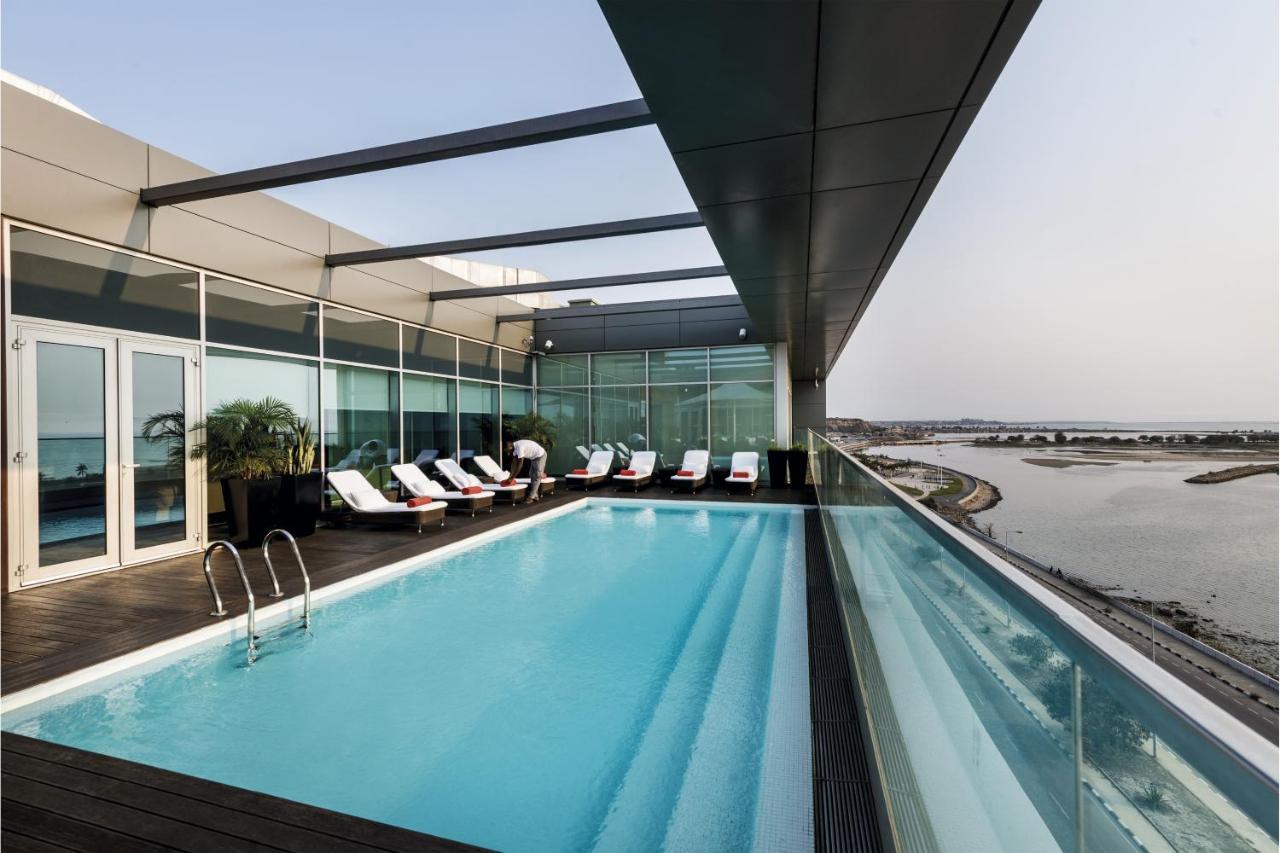 Hotel Baia Luanda Exteriör bild